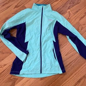Small North Face windbreaker, green/blue combo